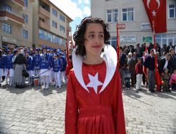 Şenkaya'da 23 Nisan gururu